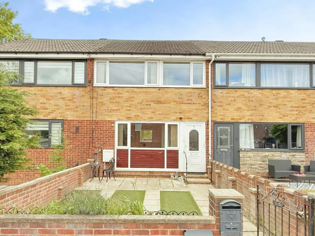 3 bed house for sale — Surrey Grove, Pudsey