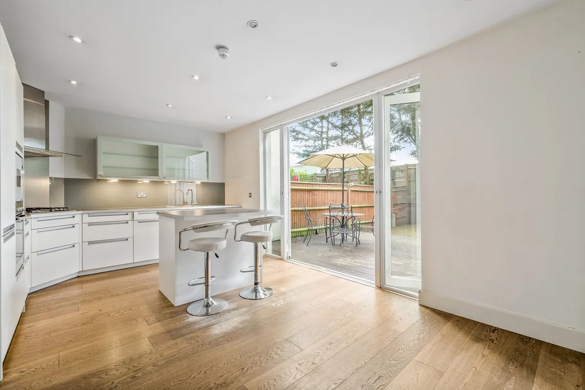 5 bed house to rent, Woodman Mews, Richmond, TW9