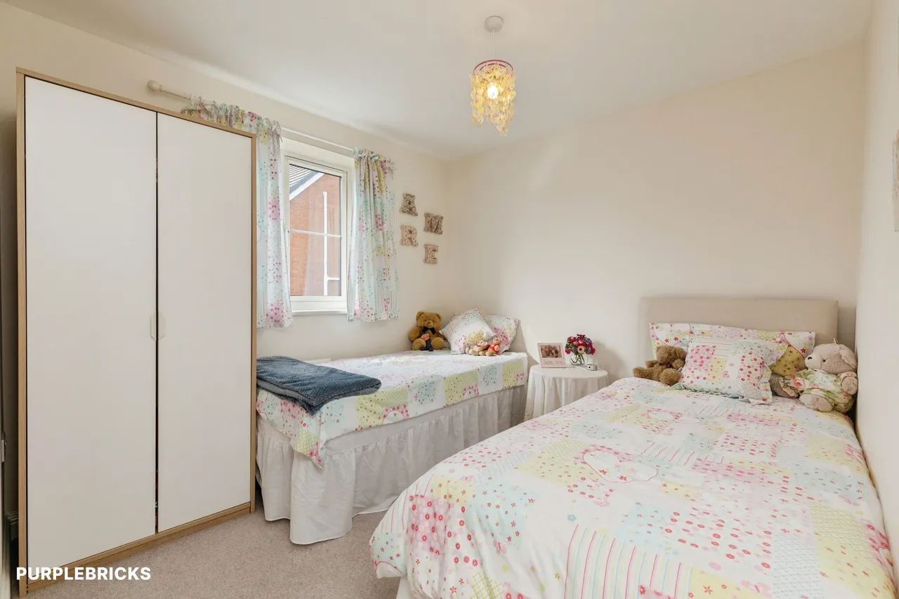 Hutton Close, Trowbridge, BA14, photo 12