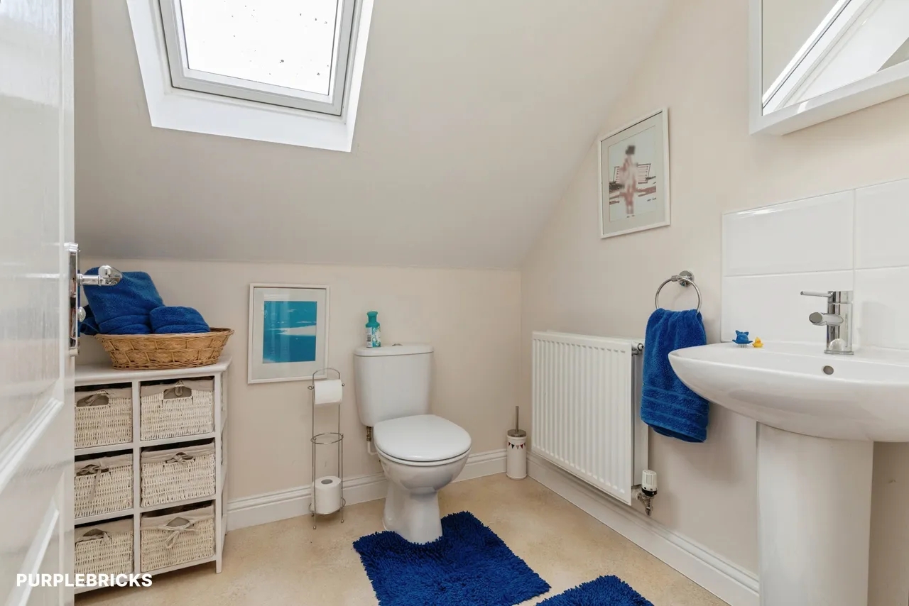 Hutton Close, Trowbridge, BA14, photo 17