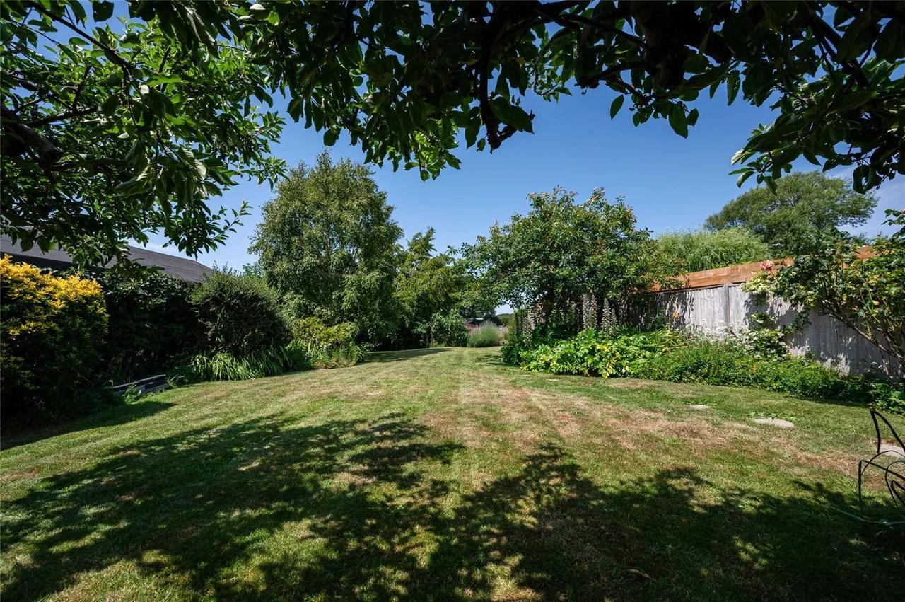 Lockgate Road, Sidlesham Common, PO20, photo 3