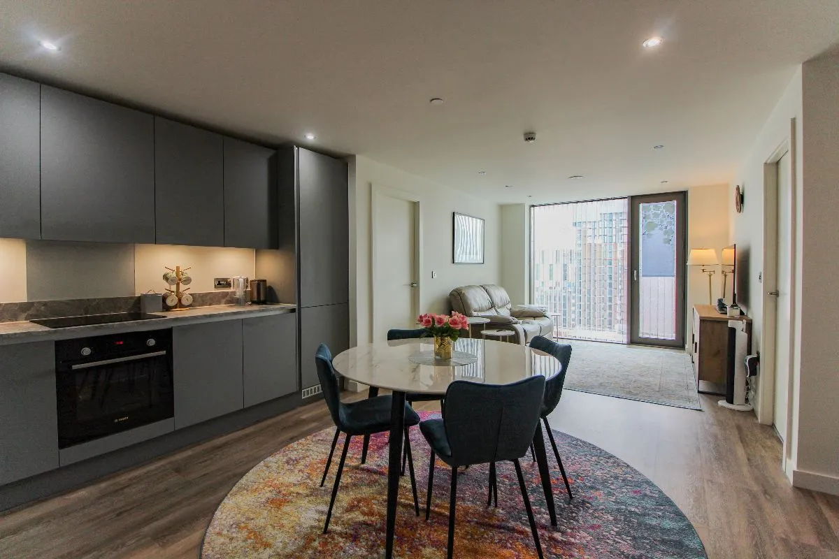 2 bed flat for sale, Store Street, Manchester, M1
