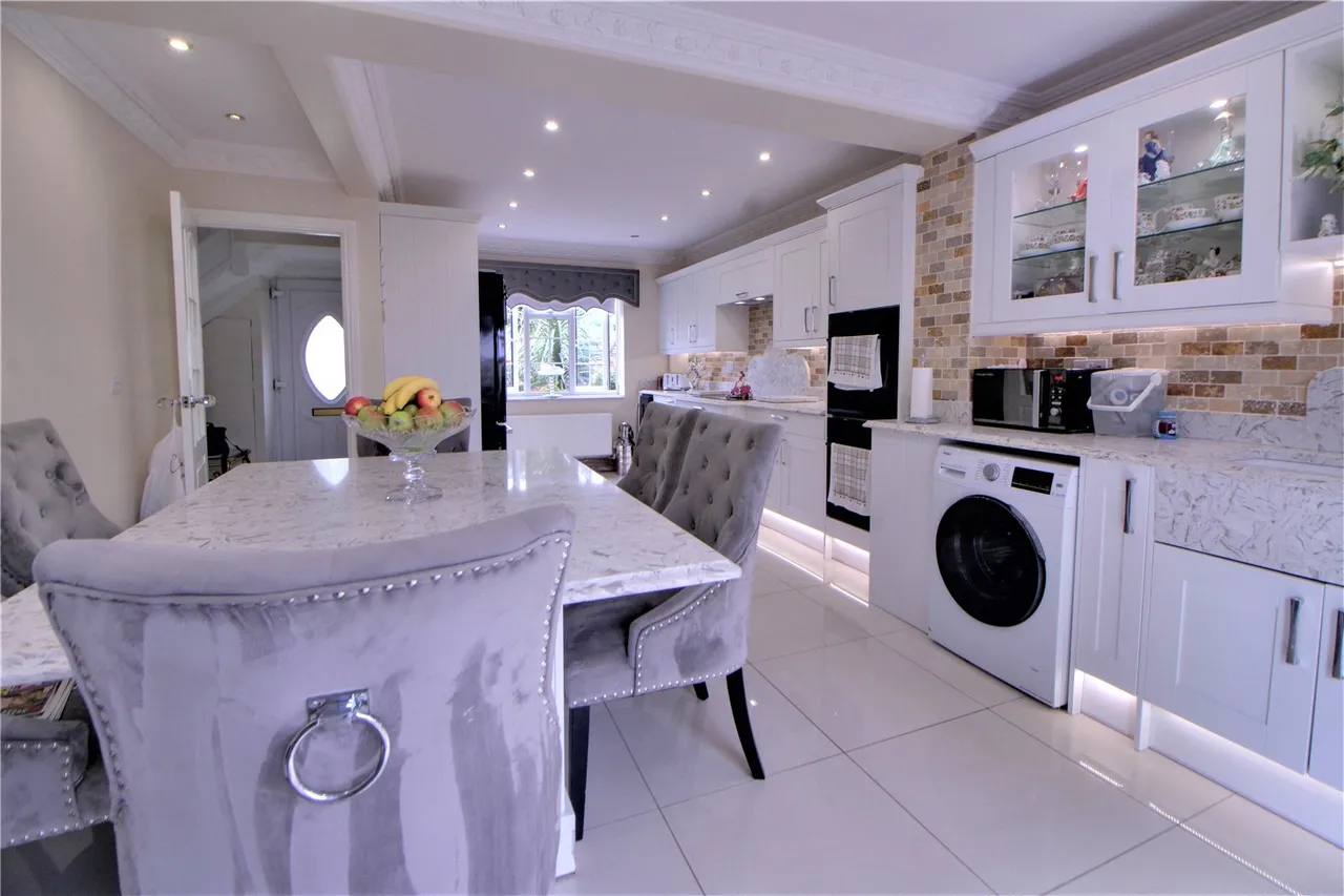 Winchester Road, Ash, Surrey, GU12 6SX, photo 15