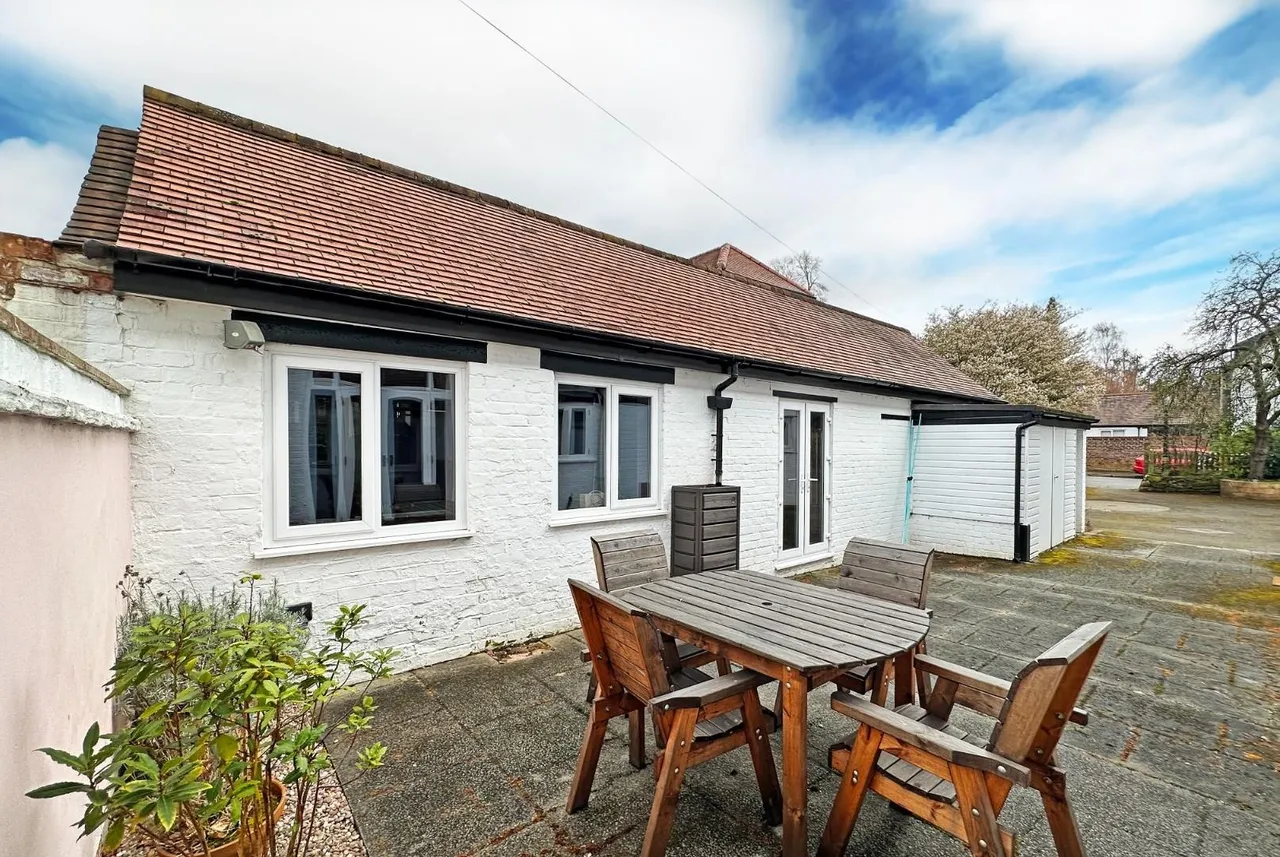 Hale Road, Hale, Cheshire WA15 8DL, photo 34
