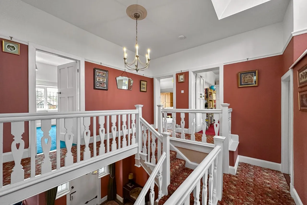 Hale Road, Hale, Cheshire WA15 8DL, photo 11