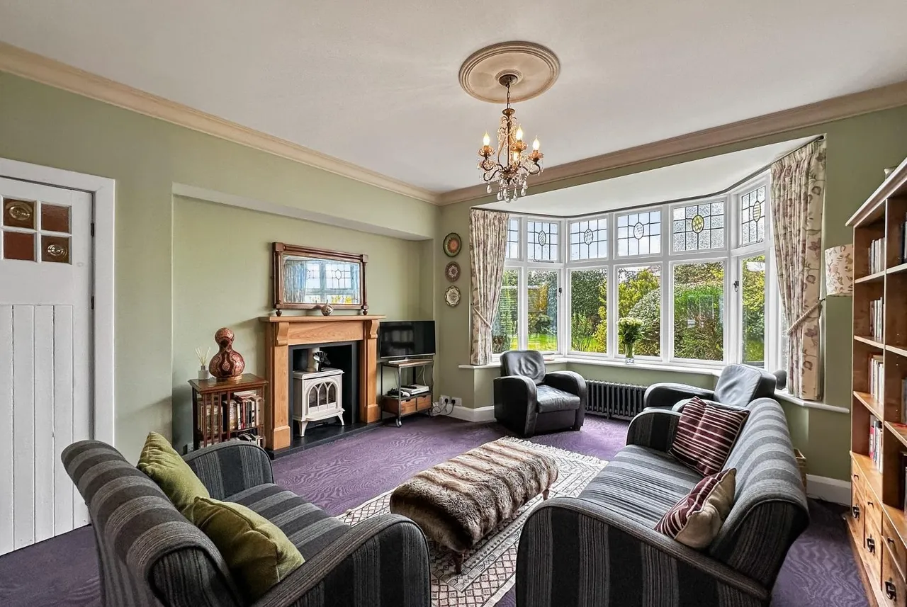 Hale Road, Hale, Cheshire WA15 8DL, photo 4