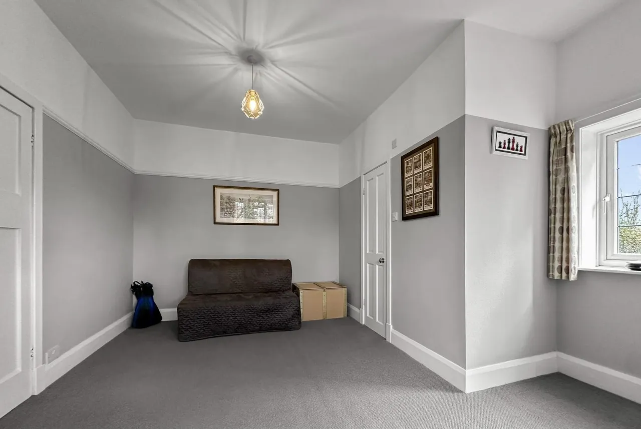 Hale Road, Hale, Cheshire WA15 8DL, photo 16