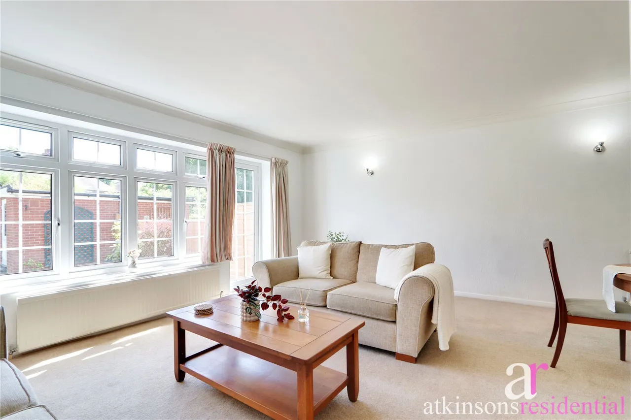Wellington Road, Enfield, Middlesex, EN1 2PE, photo 5