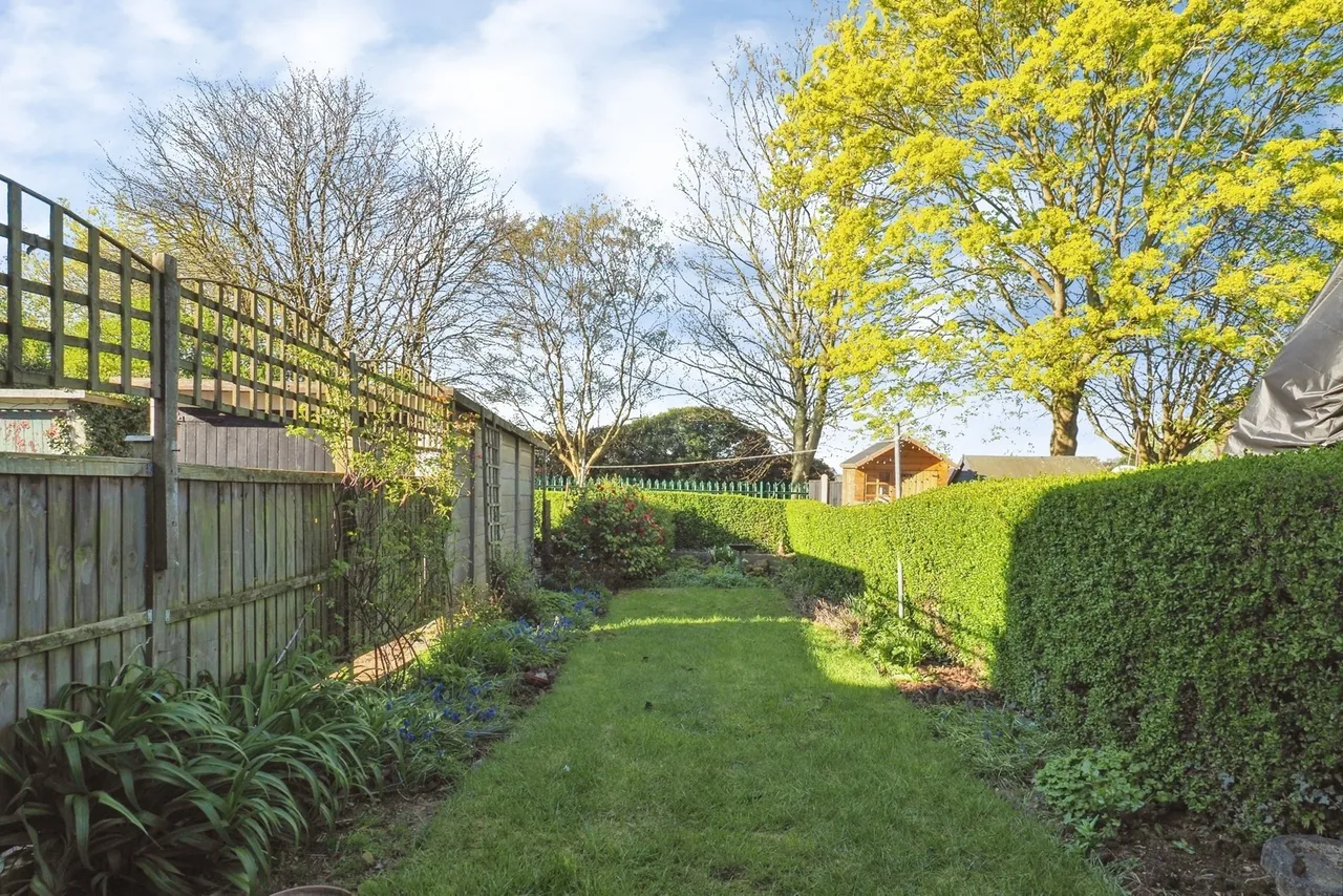 Summerwood Lane, Clifton, Nottingham, NG11, photo 4
