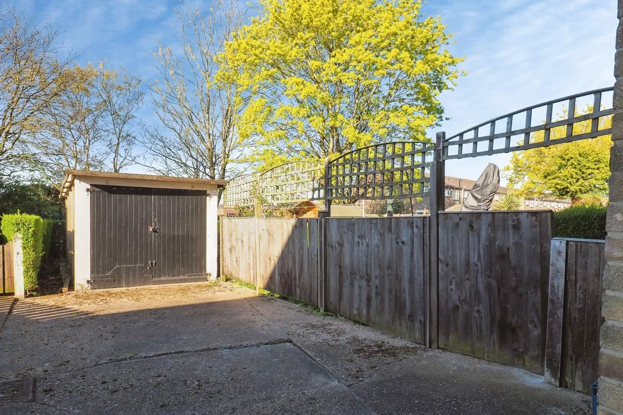 Summerwood Lane, Clifton, Nottingham, NG11, photo 14