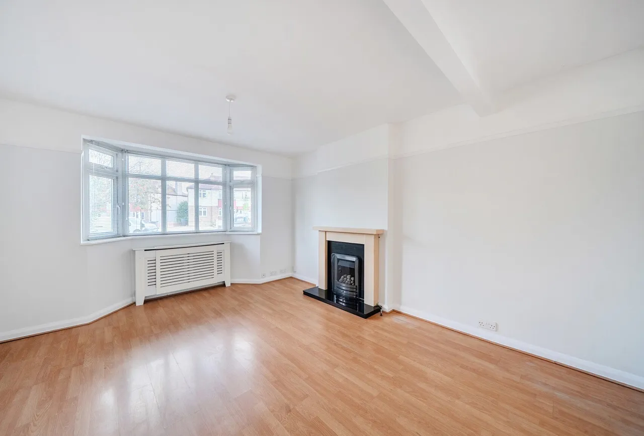 Thurleston Avenue, Morden, SM4 4BW, photo 3