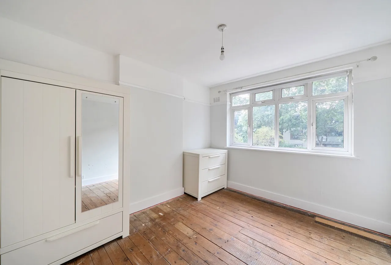 Thurleston Avenue, Morden, SM4 4BW, photo 11