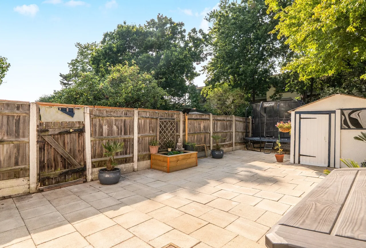 Thurleston Avenue, Morden, SM4 4BW, photo 8