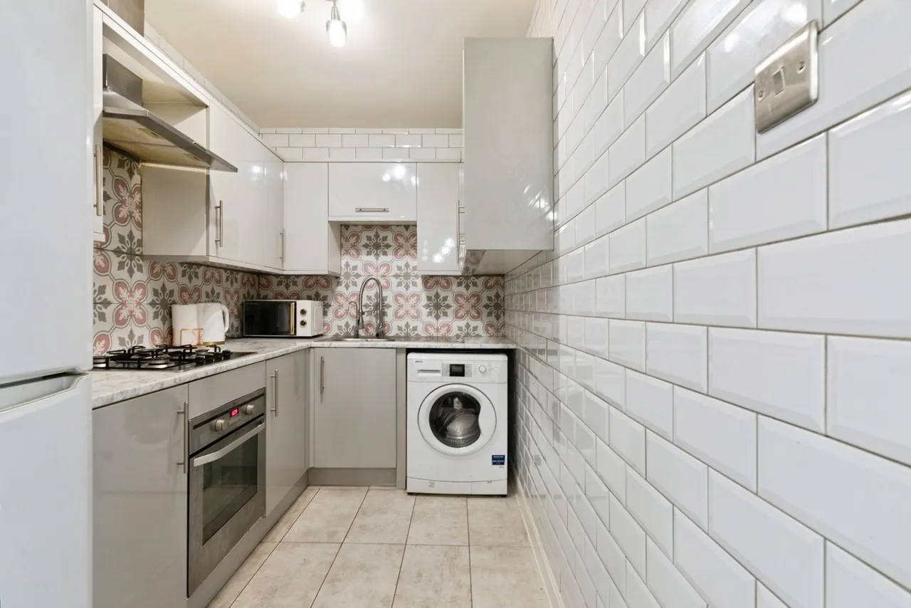 Ley Street, ILFORD, Essex, IG2, photo 6