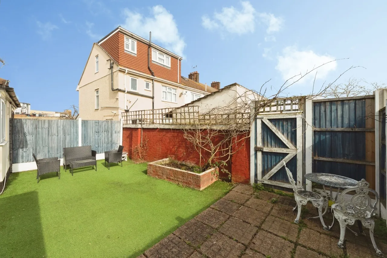 Ley Street, ILFORD, Essex, IG2, photo 13