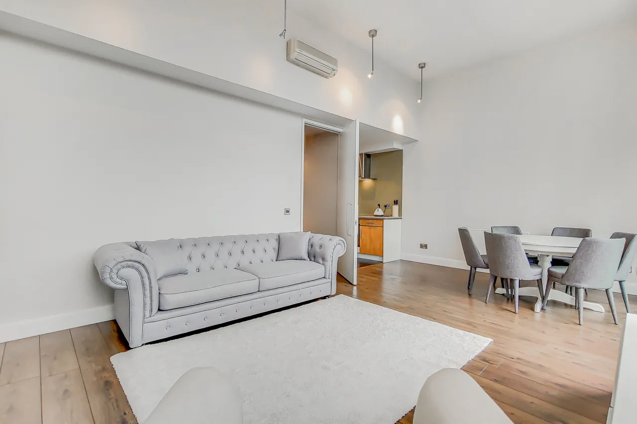 Flat 514, Lawrence House, 238 City Road, London, photo 3