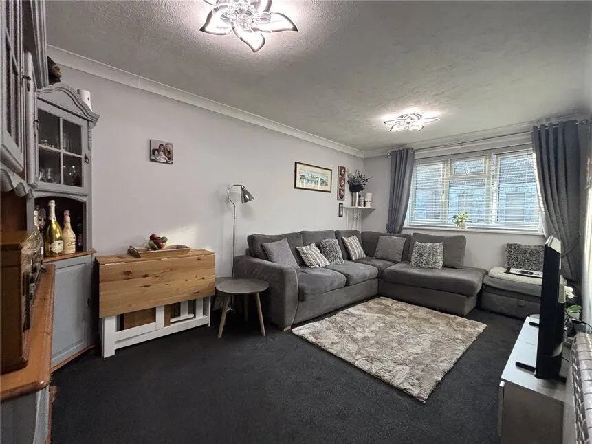 Church Road, Ramsgate, CT11, photo 2