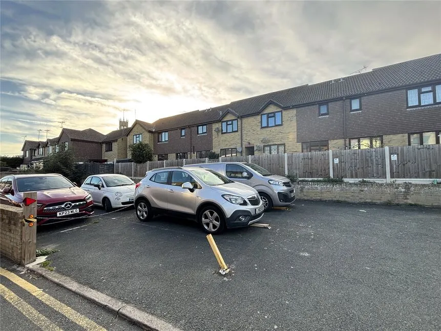 Church Road, Ramsgate, CT11, photo 5