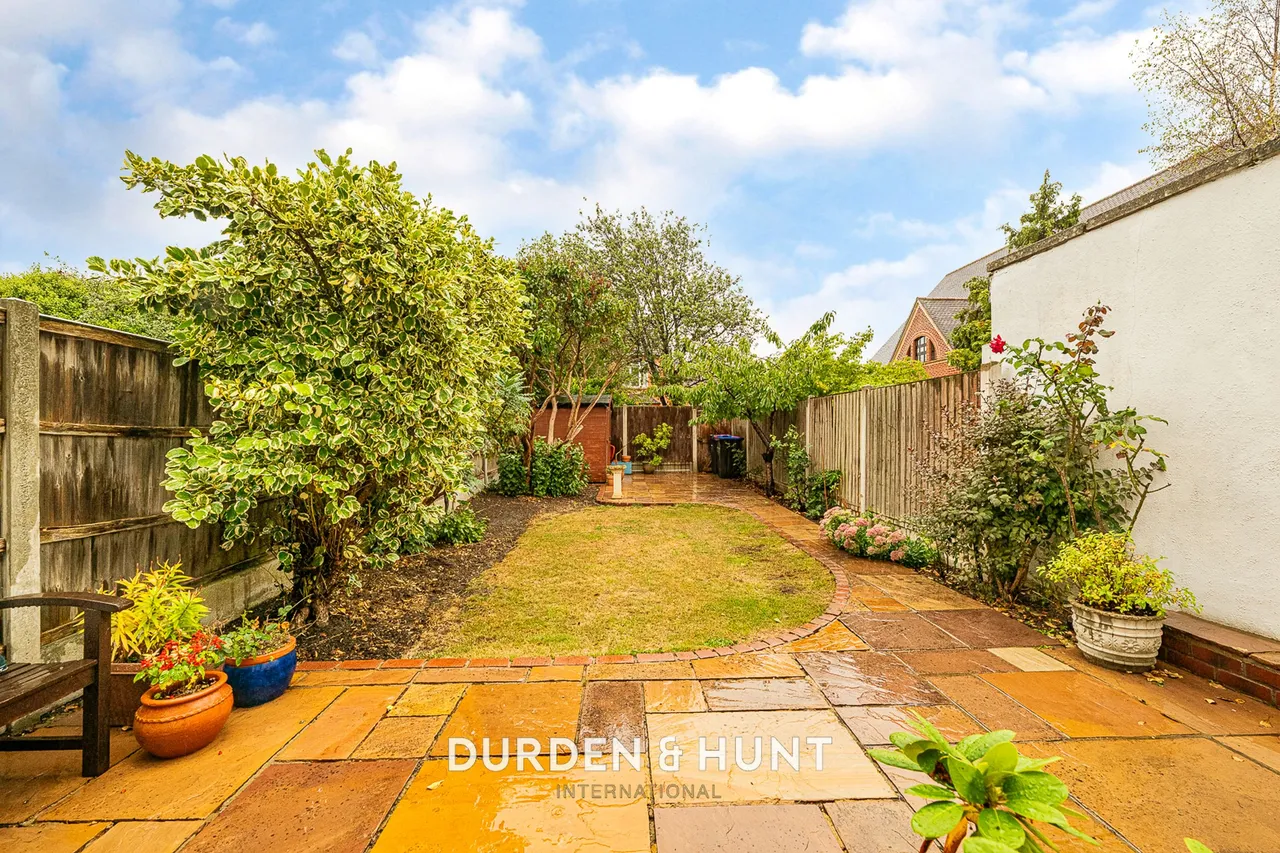 Marguerite Drive, Leigh-On-Sea, SS9, photo 23