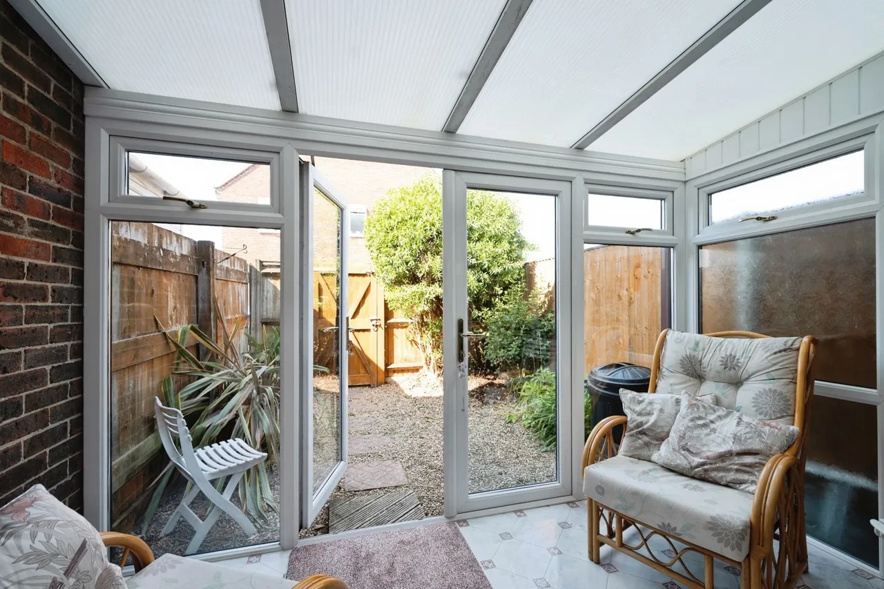 Station Road, Hayling Island, PO11, photo 19