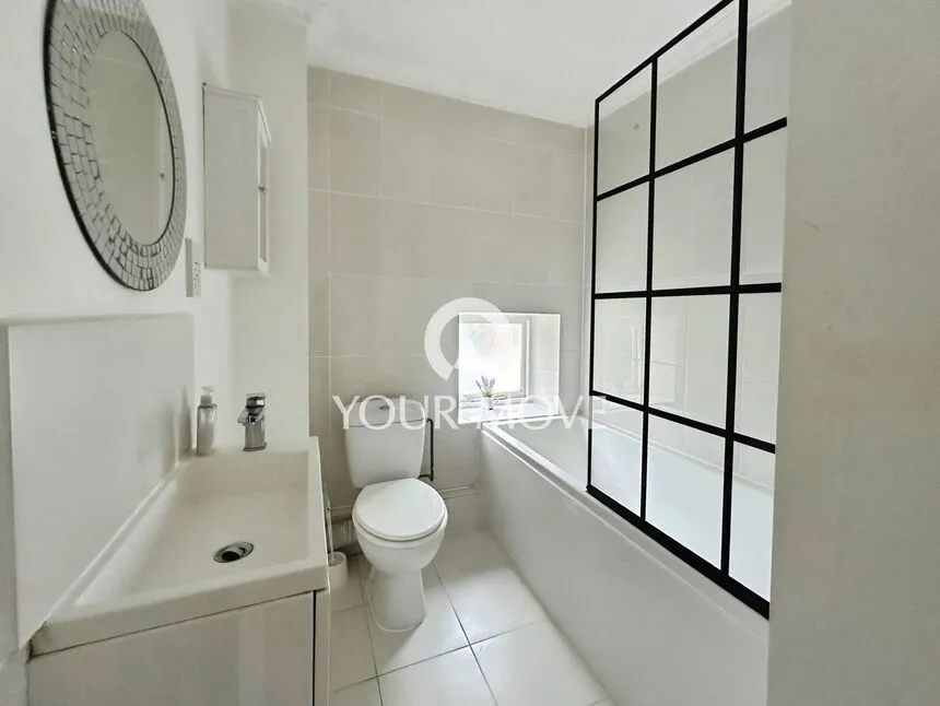 2 bed flat to rent — Shooters Hill Road, London, SE3