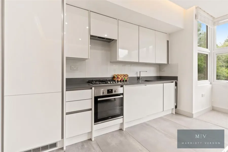 Croham Road, South Croydon, photo 15