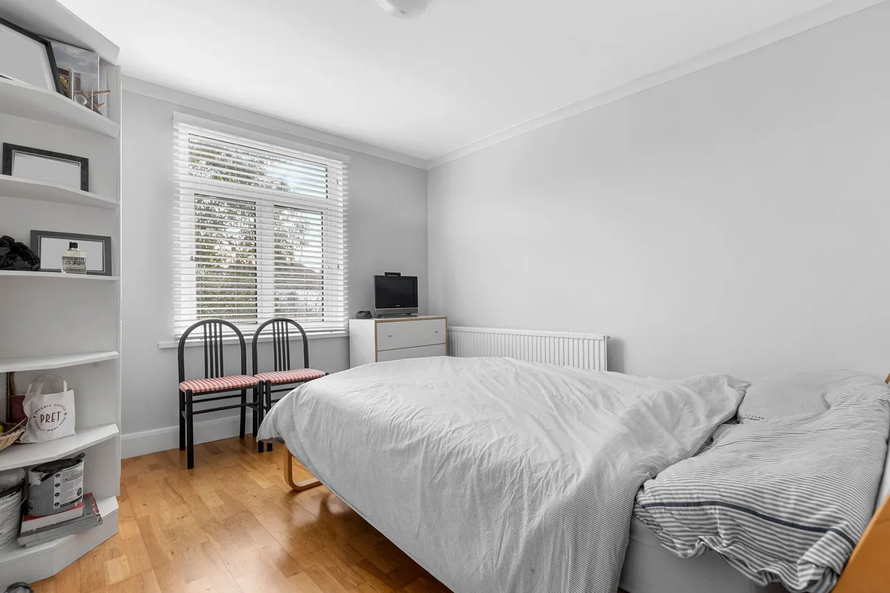 Essex Road, London, NW10, photo 10