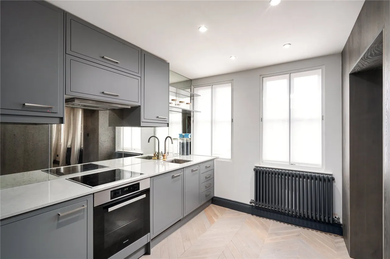 3 bed flat for sale — Arlington Street, Mayfair, London, SW1A 1RD
