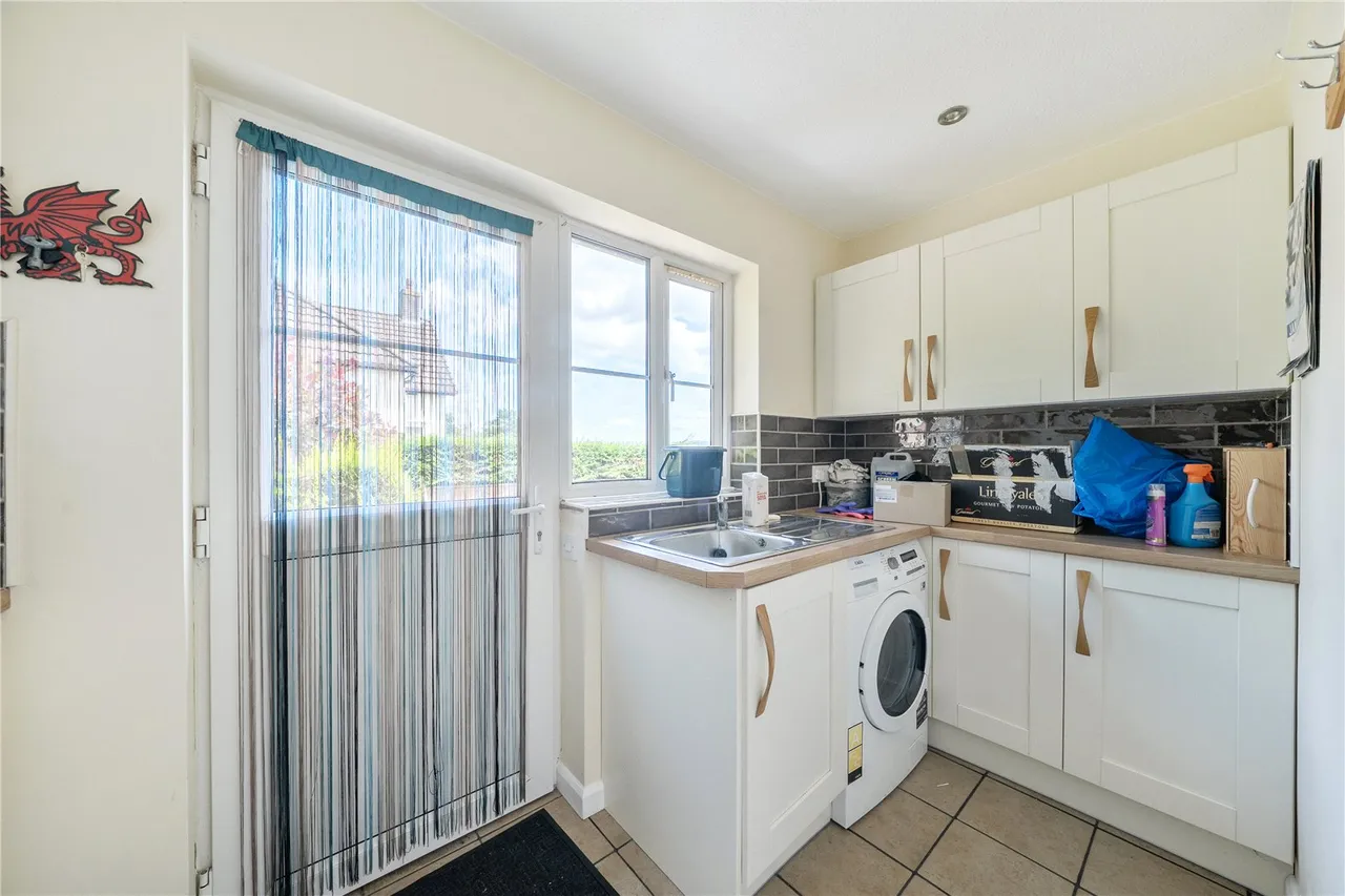 Plas Hafren, Newtown, Powys, SY16 2BN, photo 9