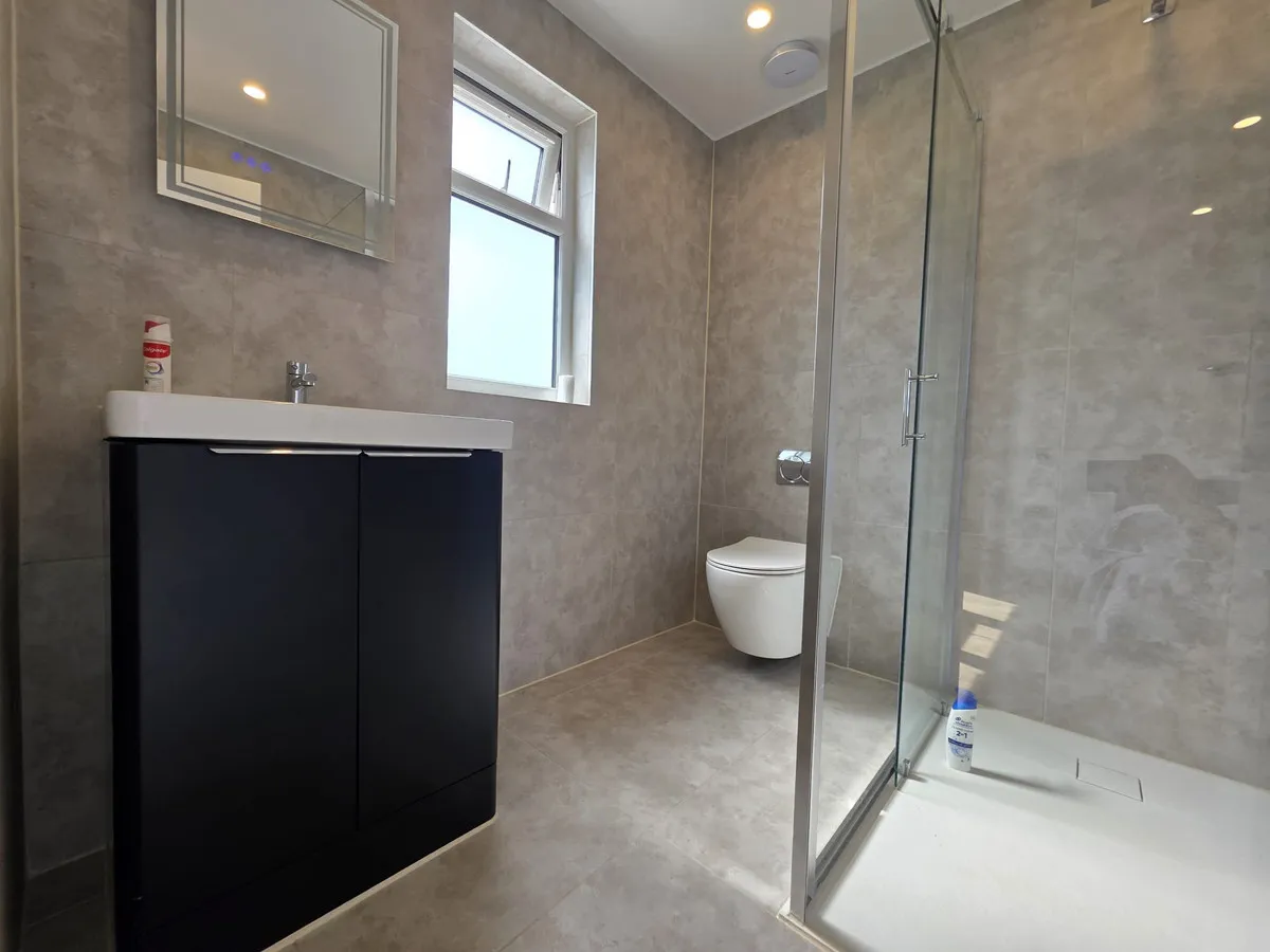 Horley, RH6 9BS, photo 7