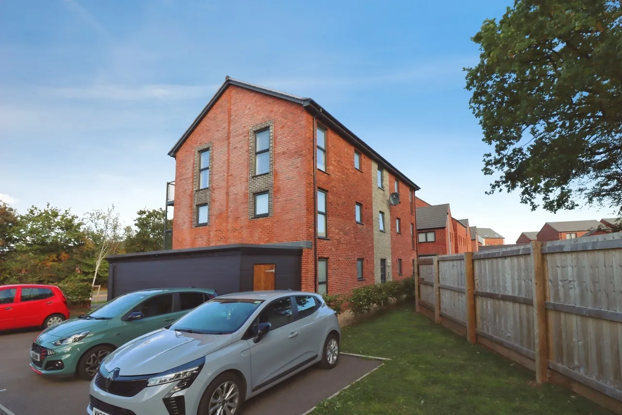 Dowsell Way, Yate, BS37, photo 19