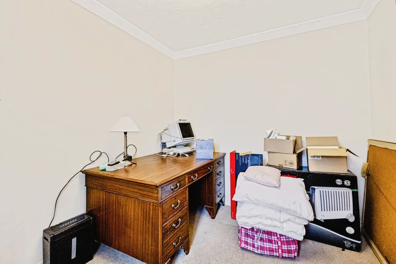 Colonial Drive, Northampton, NN4, photo 12