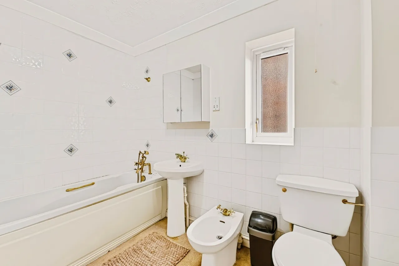 Colonial Drive, Northampton, NN4, photo 24