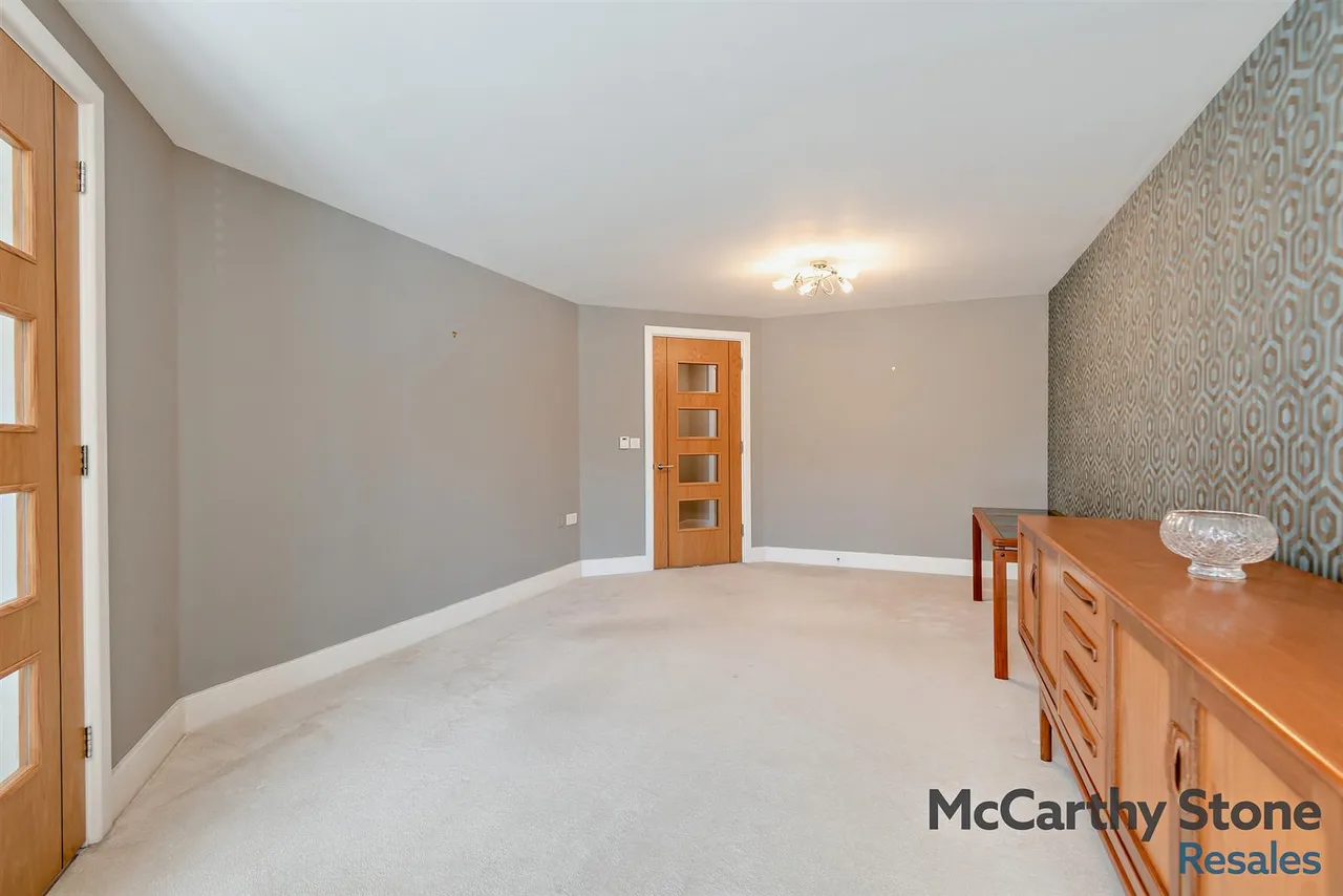 St. Margarets Way, Midhurst, GU29, photo 6