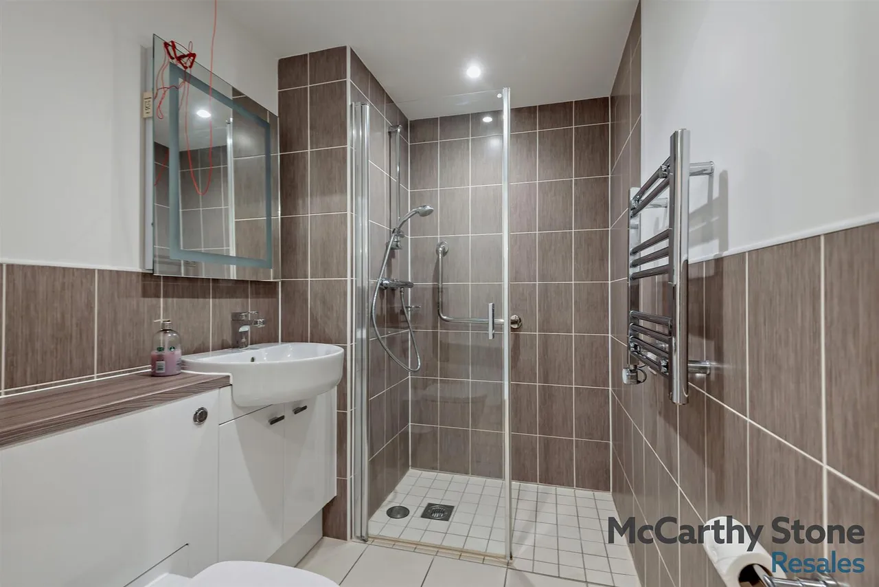 St. Margarets Way, Midhurst, GU29, photo 9