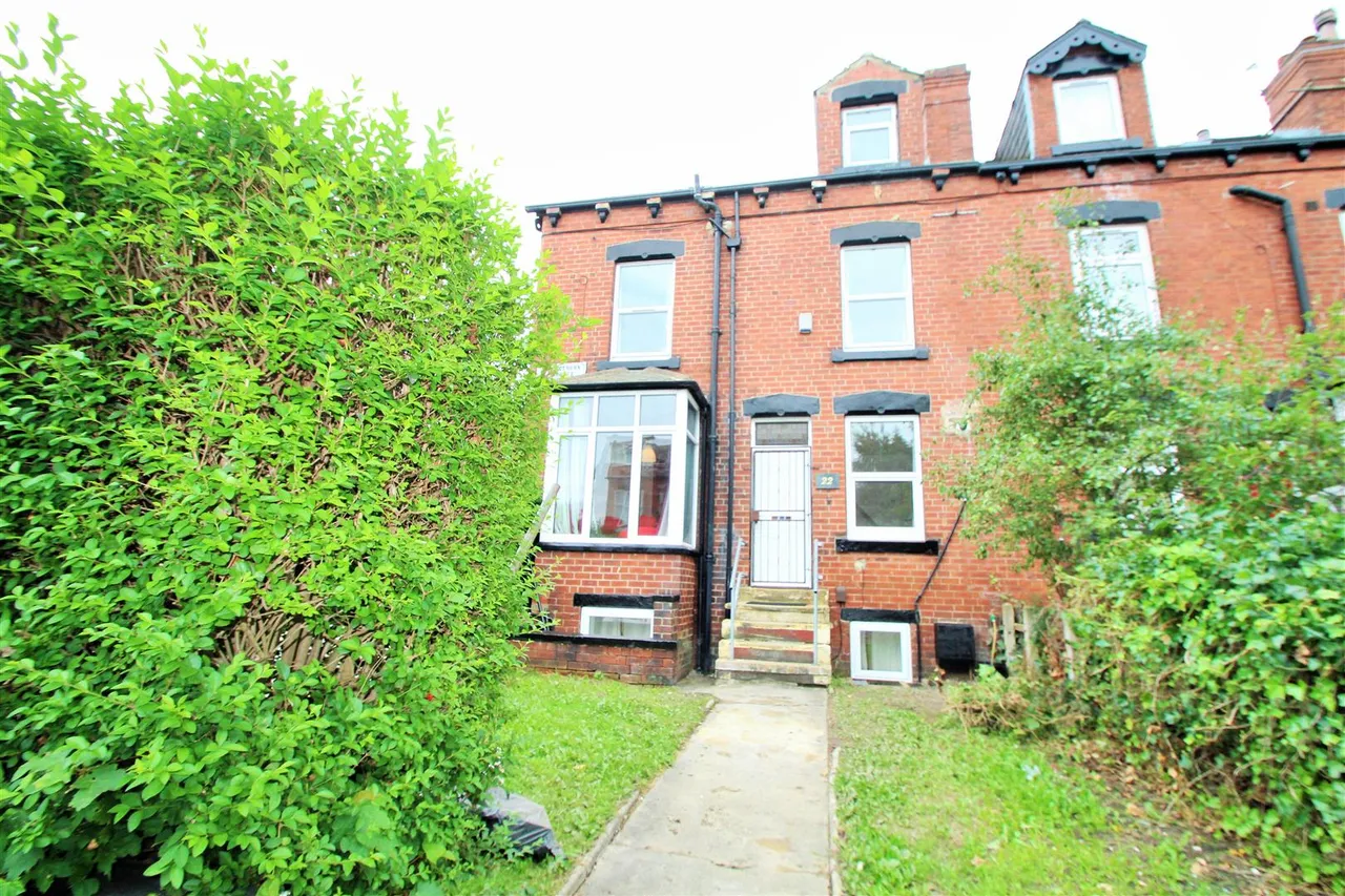 Wrangthorn Terrace, Hyde Park, LS6, photo 11