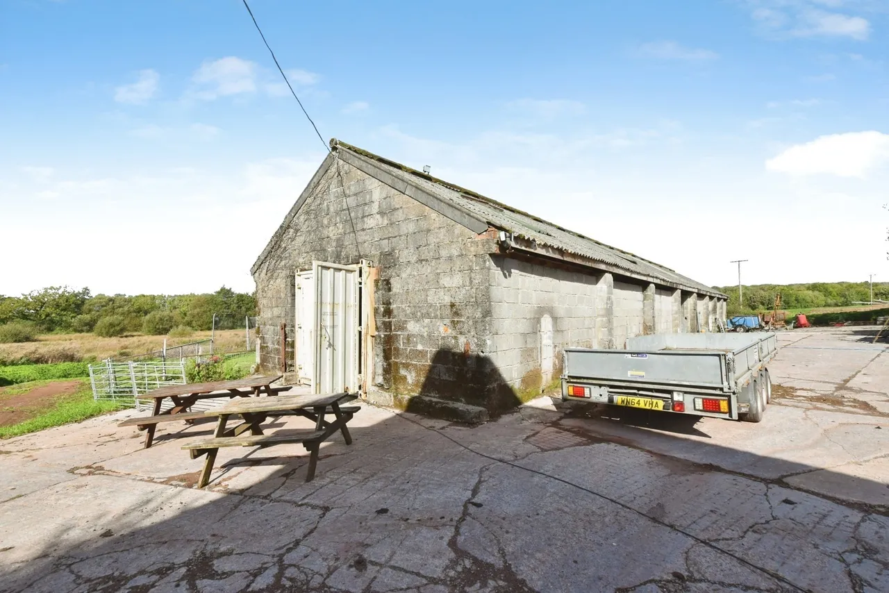 Maesybont, Llanelli, SA14, photo 47