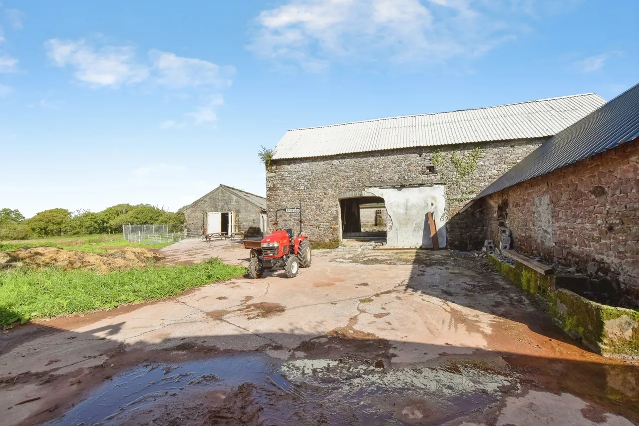 Maesybont, Llanelli, SA14, photo 41