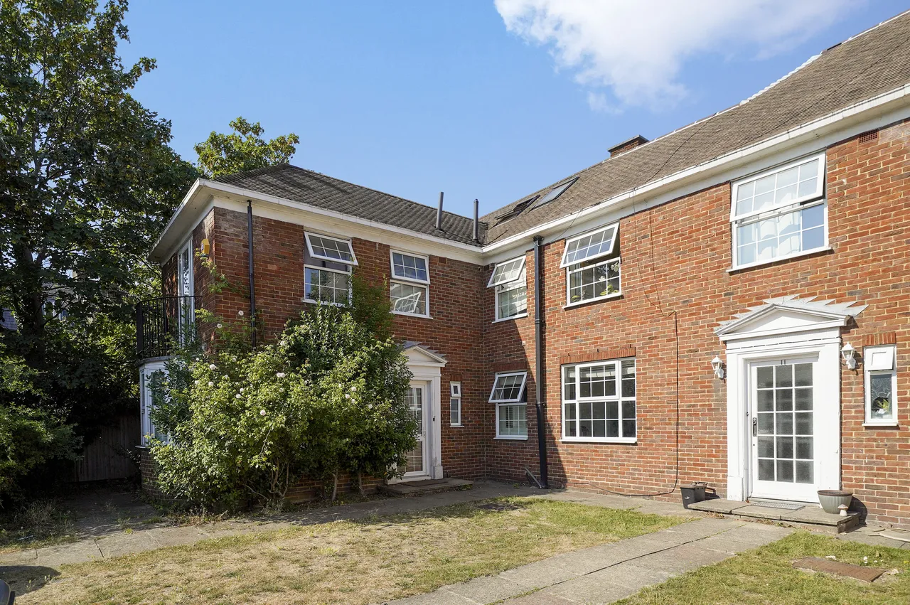 5 bed house for sale — Whinfell Close, London, SW16