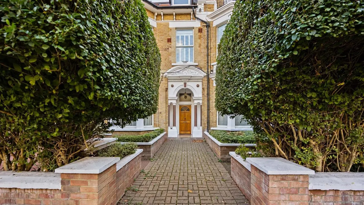 Woodchurch Road, London, NW6, photo 9