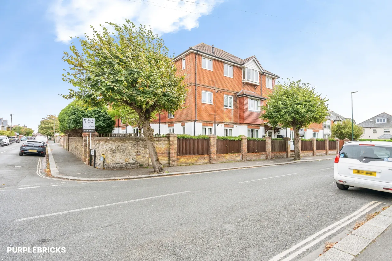 2 bed flat for sale, Ellasdale Road, Bognor Regis, PO21
