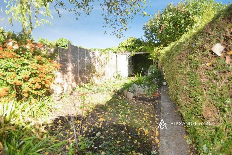 Church Street, North Marston, MK18, photo 6