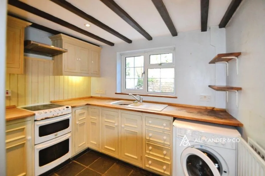 Church Street, North Marston, MK18, photo 3