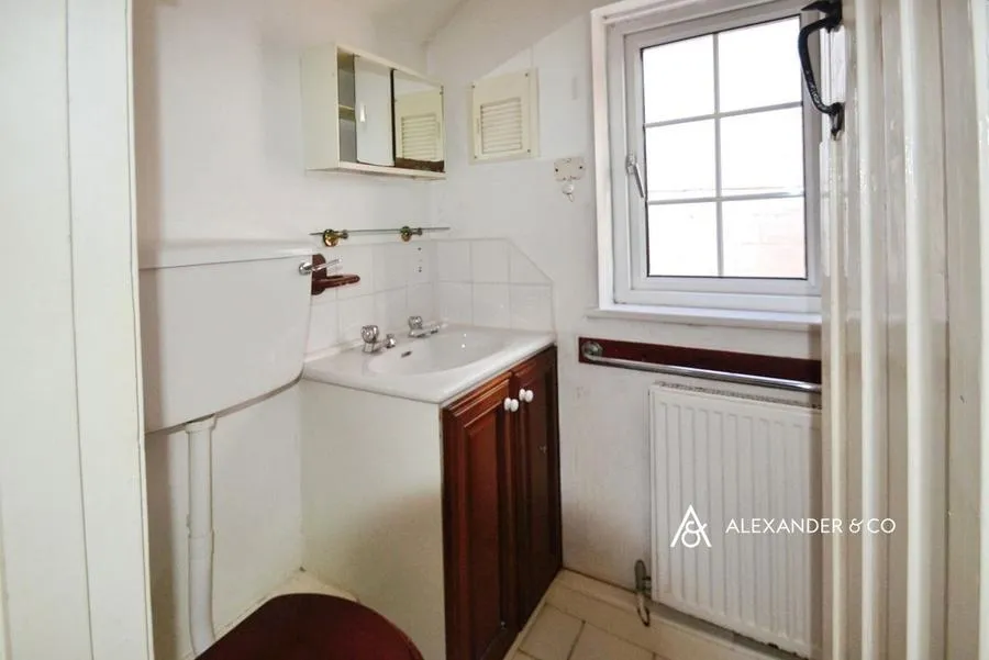 Church Street, North Marston, MK18, photo 10