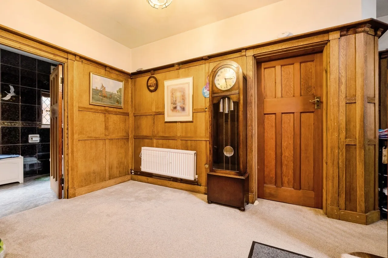 Park Avenue, WOODFORD GREEN, Essex, IG8, photo 19