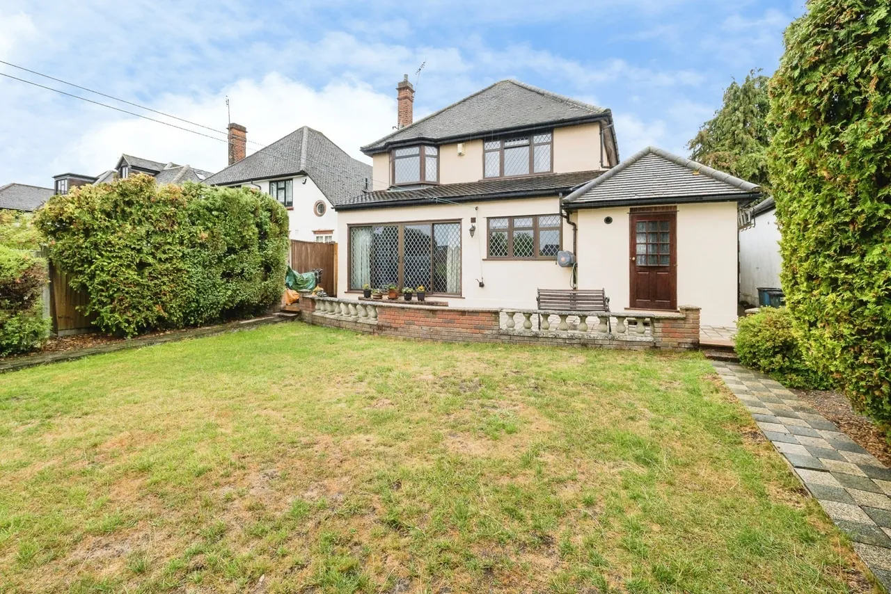 Park Avenue, WOODFORD GREEN, Essex, IG8, photo 29