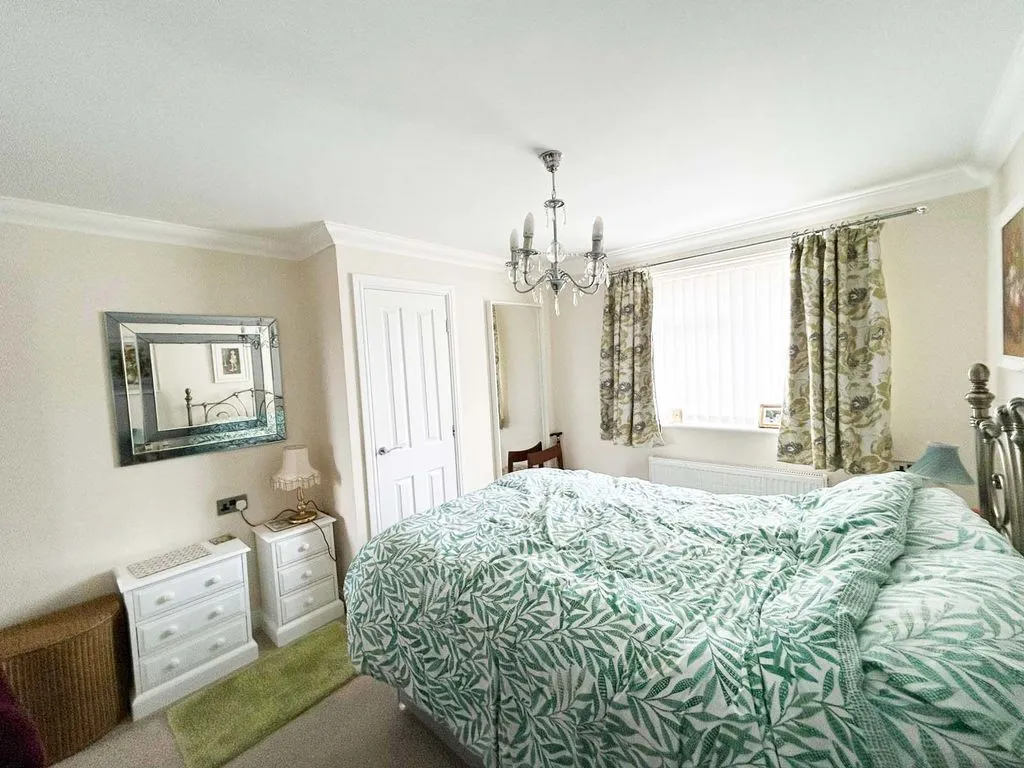 Wood Lane, Walsall, WS3, photo 17