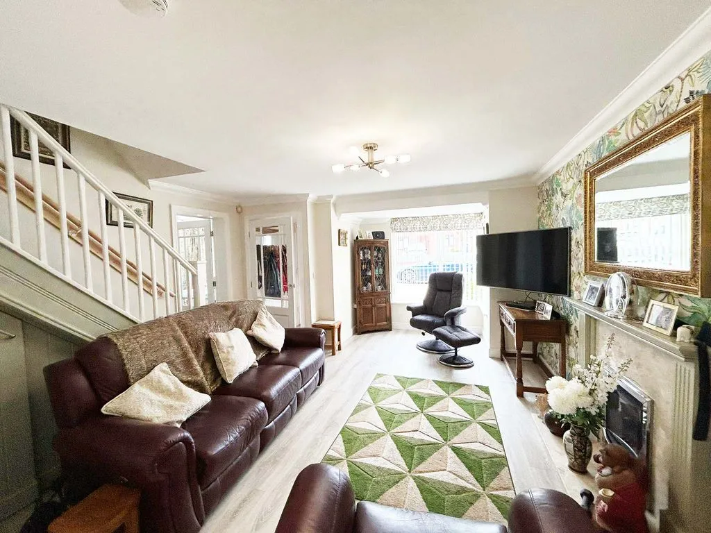 Wood Lane, Walsall, WS3, photo 2