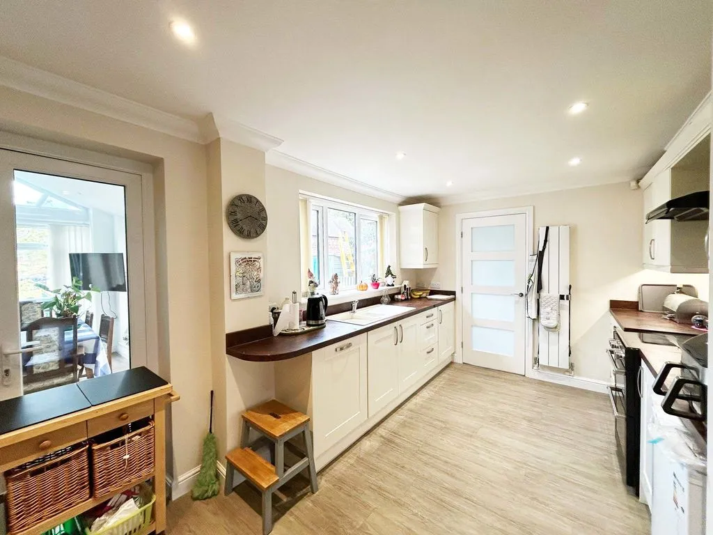 Wood Lane, Walsall, WS3, photo 15