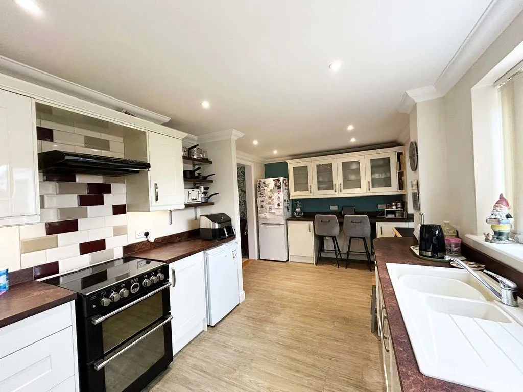 Wood Lane, Walsall, WS3, photo 4